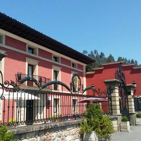 Posada Santa Eulalia Villanueva de la Peña Екстериор снимка